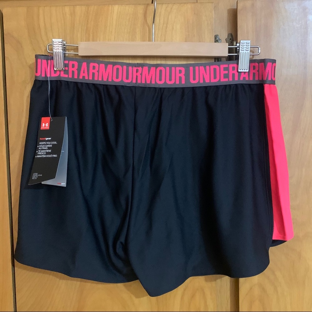 Under Armour loose heat gear shorts